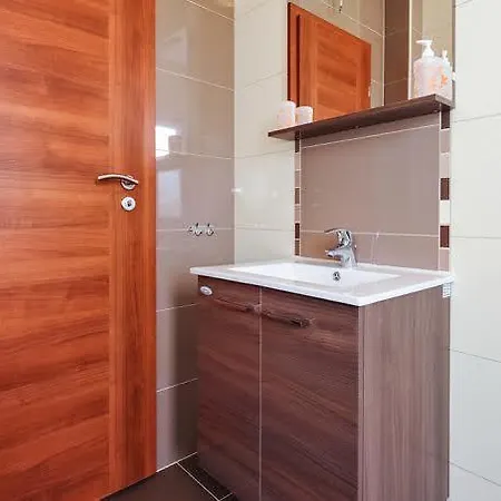 Kruno Apartment *